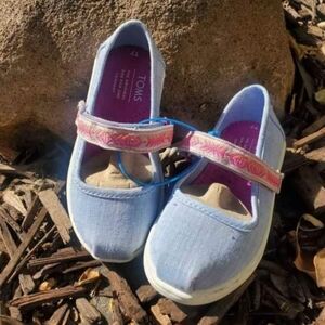 NEW TOMS toddler girls Mary janes size 7